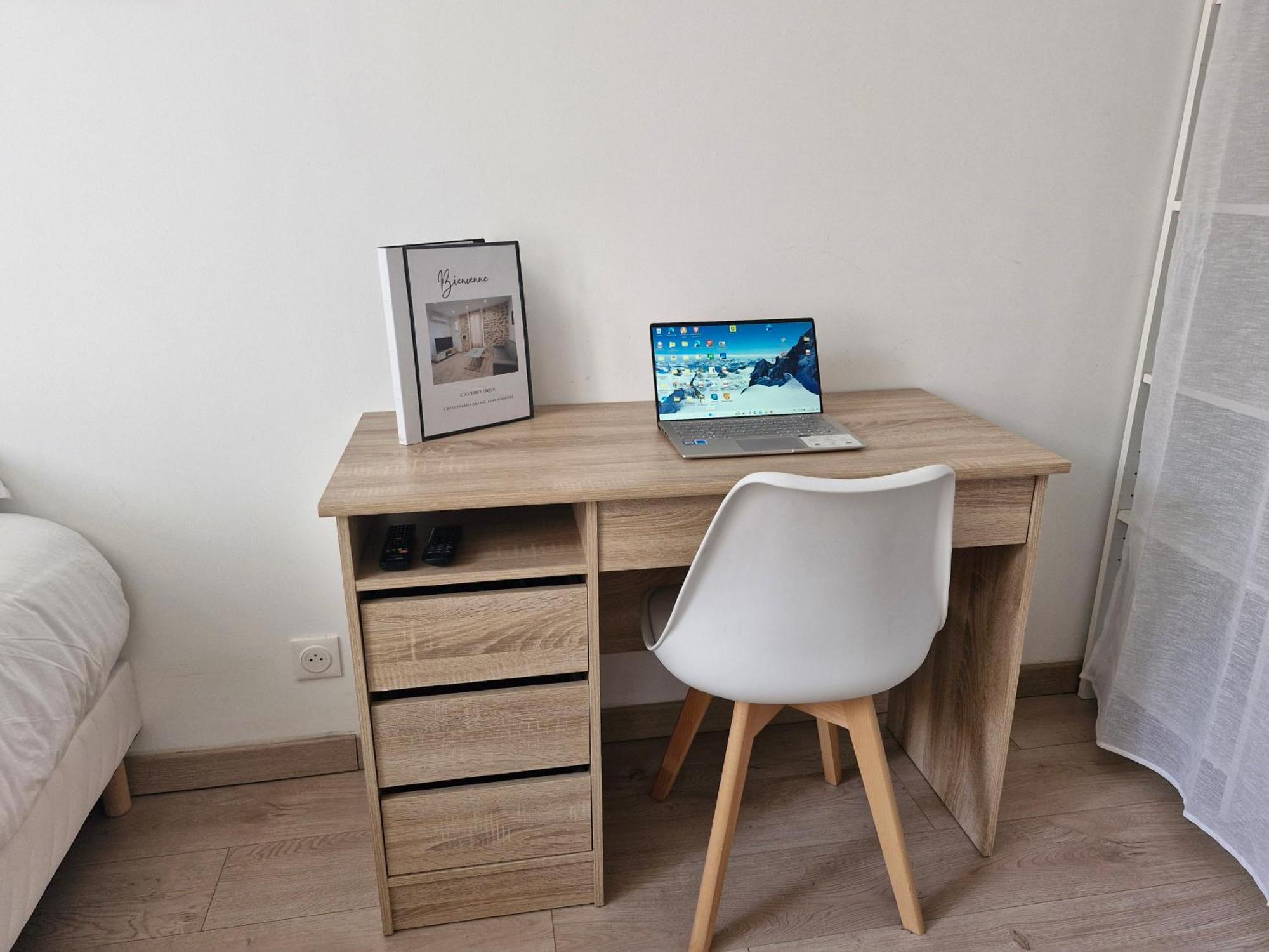 Appartement Tout Confort A 2 Pas Du Centre Ville Aubagne Ngoại thất bức ảnh
