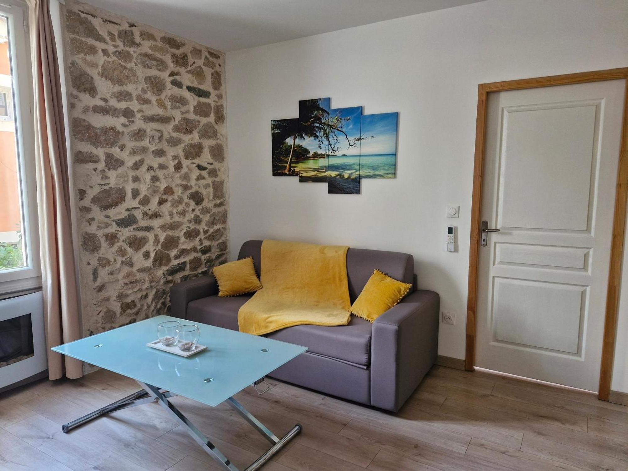 Appartement Tout Confort A 2 Pas Du Centre Ville Aubagne Ngoại thất bức ảnh