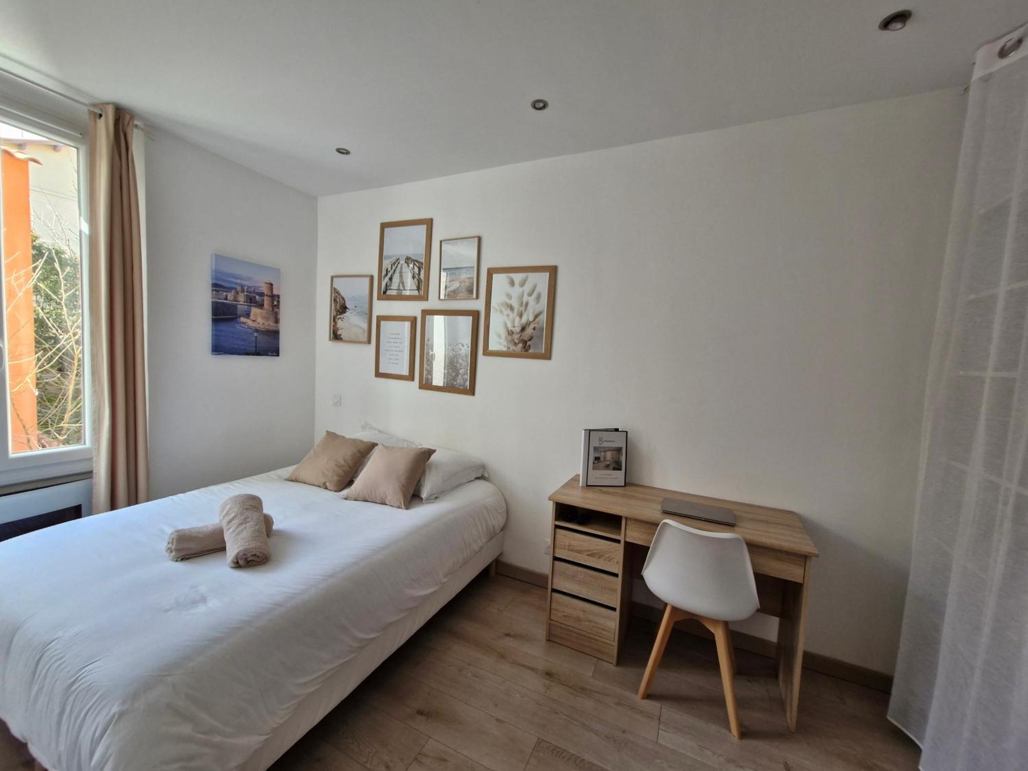 Appartement Tout Confort A 2 Pas Du Centre Ville Aubagne Ngoại thất bức ảnh