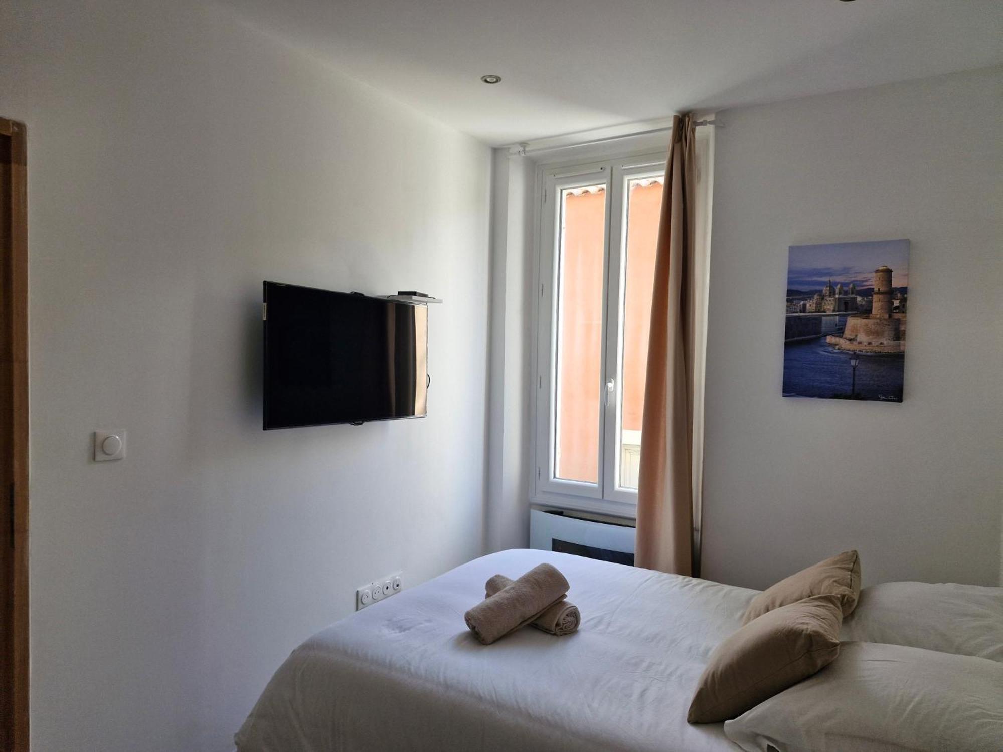 Appartement Tout Confort A 2 Pas Du Centre Ville Aubagne Ngoại thất bức ảnh