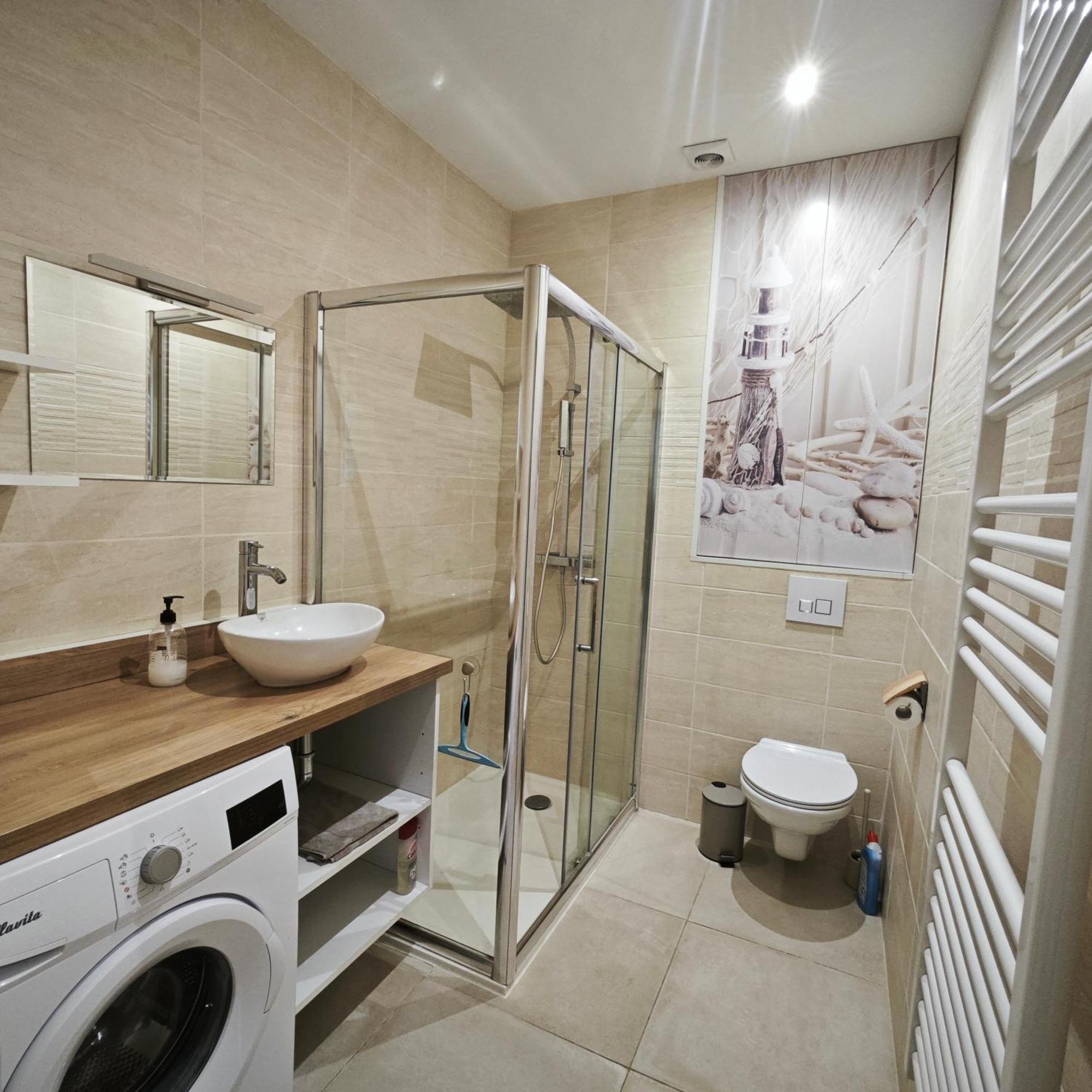 Appartement Tout Confort A 2 Pas Du Centre Ville Aubagne Ngoại thất bức ảnh